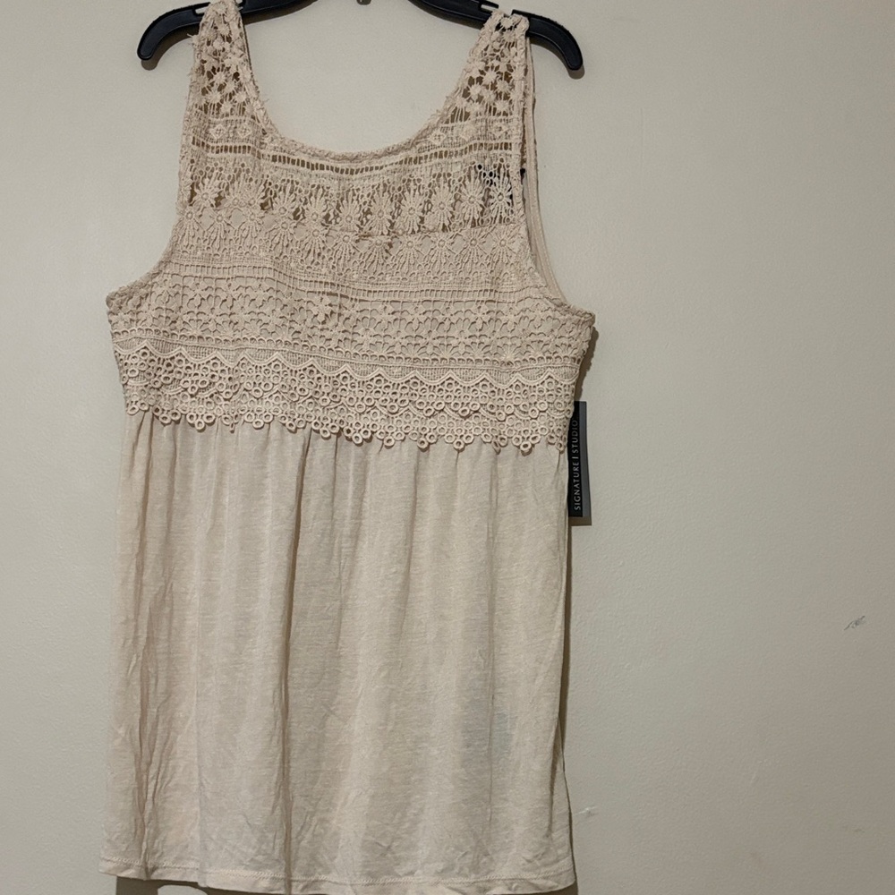 Signature Studio Cream Lace Tank Top